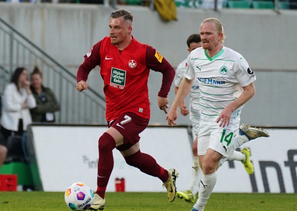 柏林赫塔客场大胜,成为争冠热门球队 柏林赫塔客场大胜,成为争冠热门球队