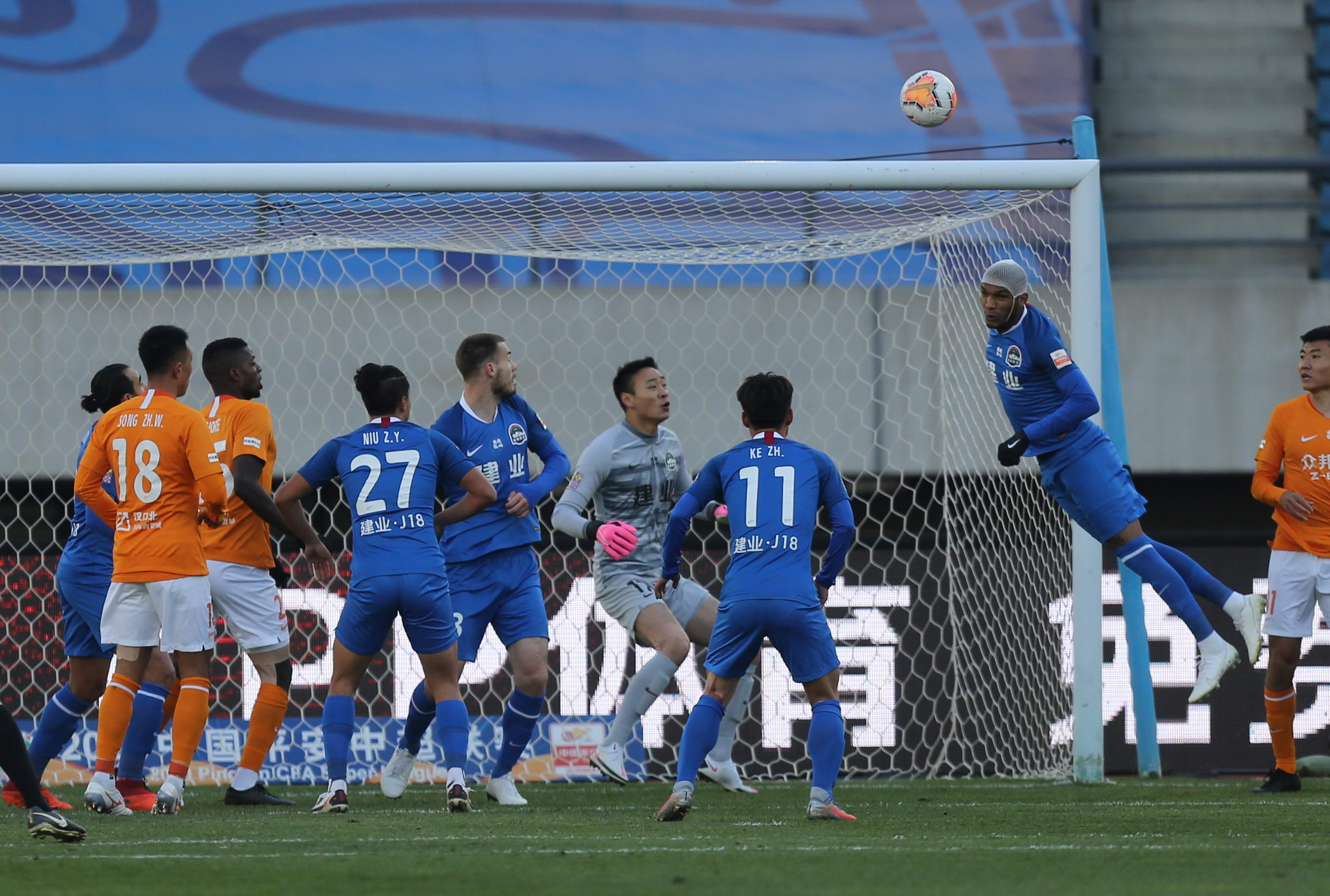 武汉卓尔客场不敌对手，排名下滑，保级厌恶！的简单介绍