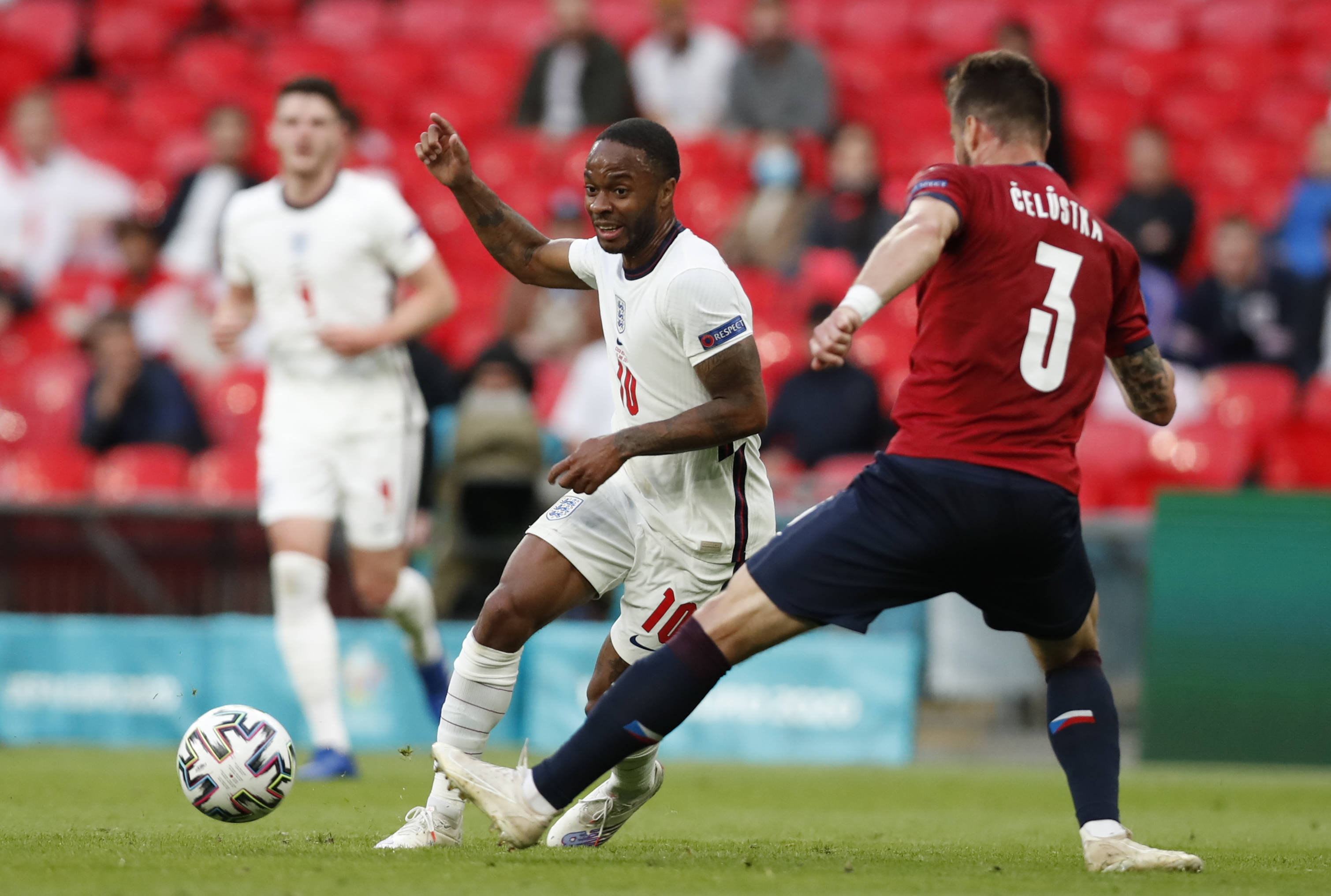 开云平台-英格兰大战冰岛,欧洲国家联赛火爆开战