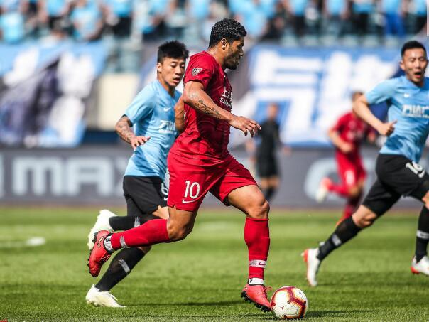 包含大连一方逆转击败上港，士气高涨的词条