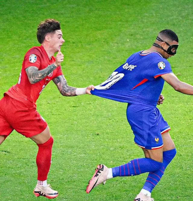 法国与波兰对决,胜者将晋级四强 法国与波兰对决,胜者将晋级四强