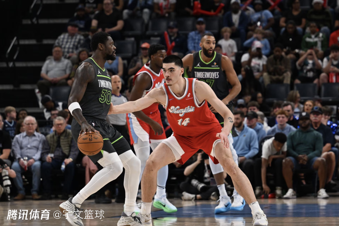 尼克斯不敌灰熊，兰多夫表现平庸球队遗憾失利的简单介绍