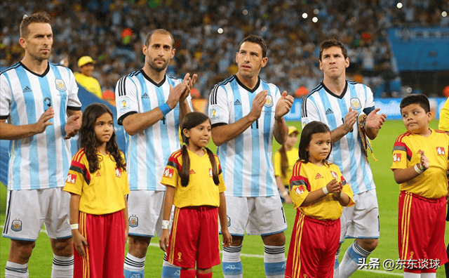 包含2025年俱乐部世界杯：弗鲁米嫩塞全队备战内幕的词条