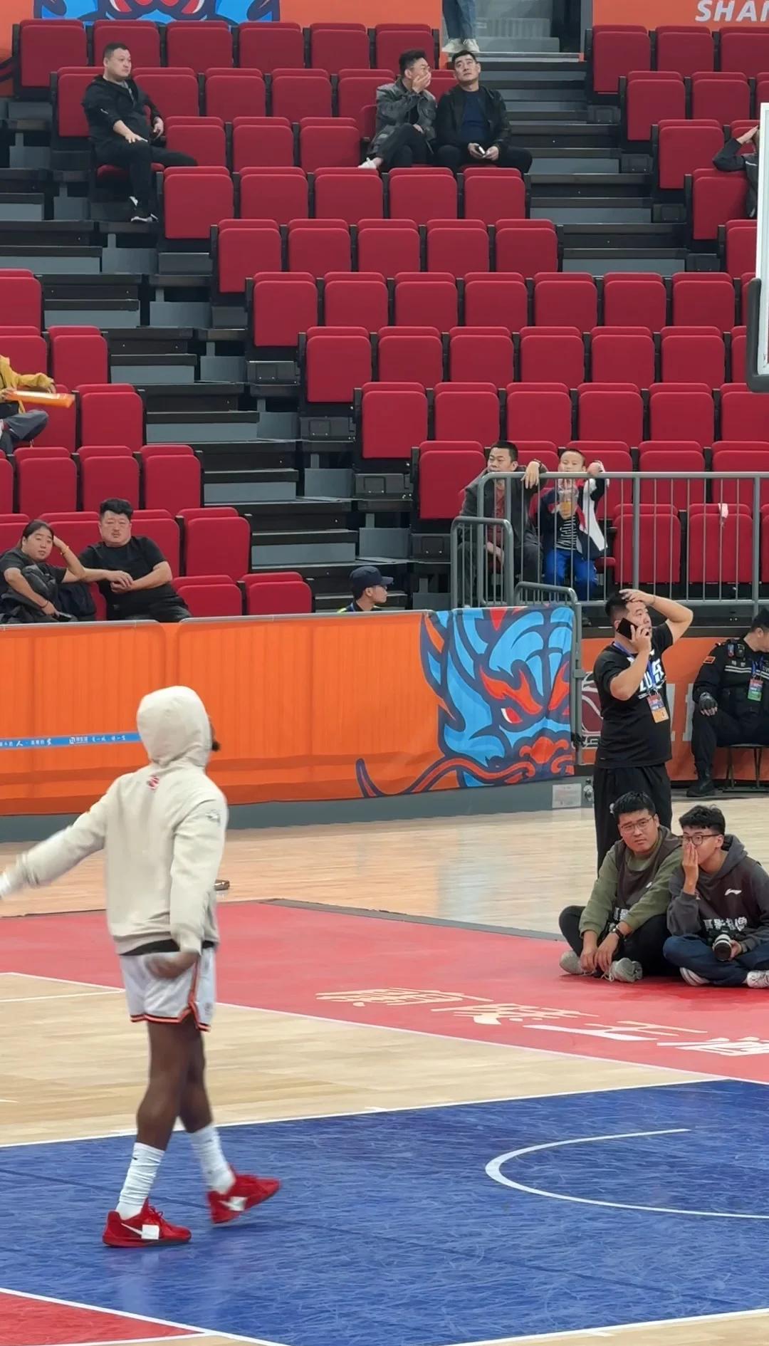 开云下载-包含长春亚泰队遗憾告败,反击之路漫漫的词条