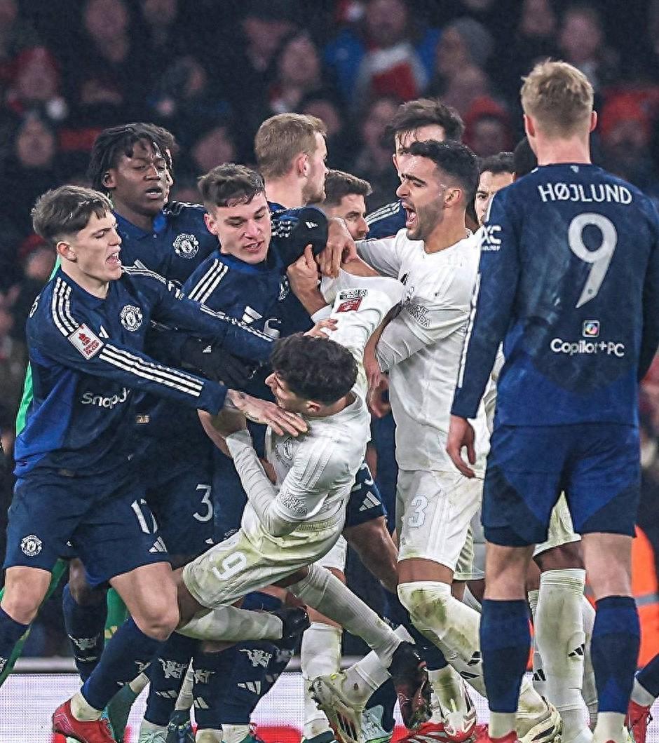 包含阿联酋被阿曼击败,争夺小组赛四强的词条 包含阿联酋被阿曼击败,争夺小组赛四强的词条