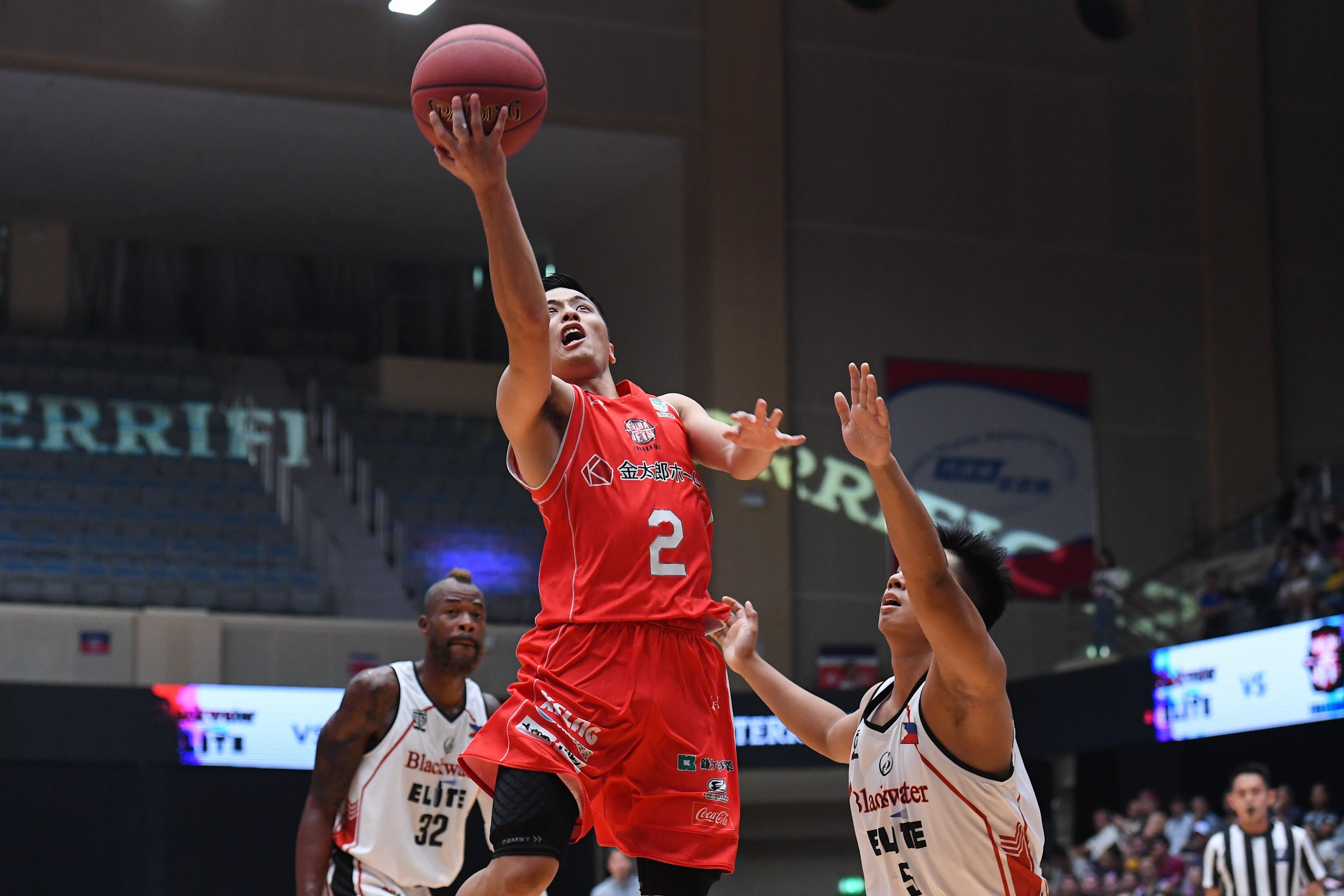 全球篮球圈最新状况调查，各地非凡表现