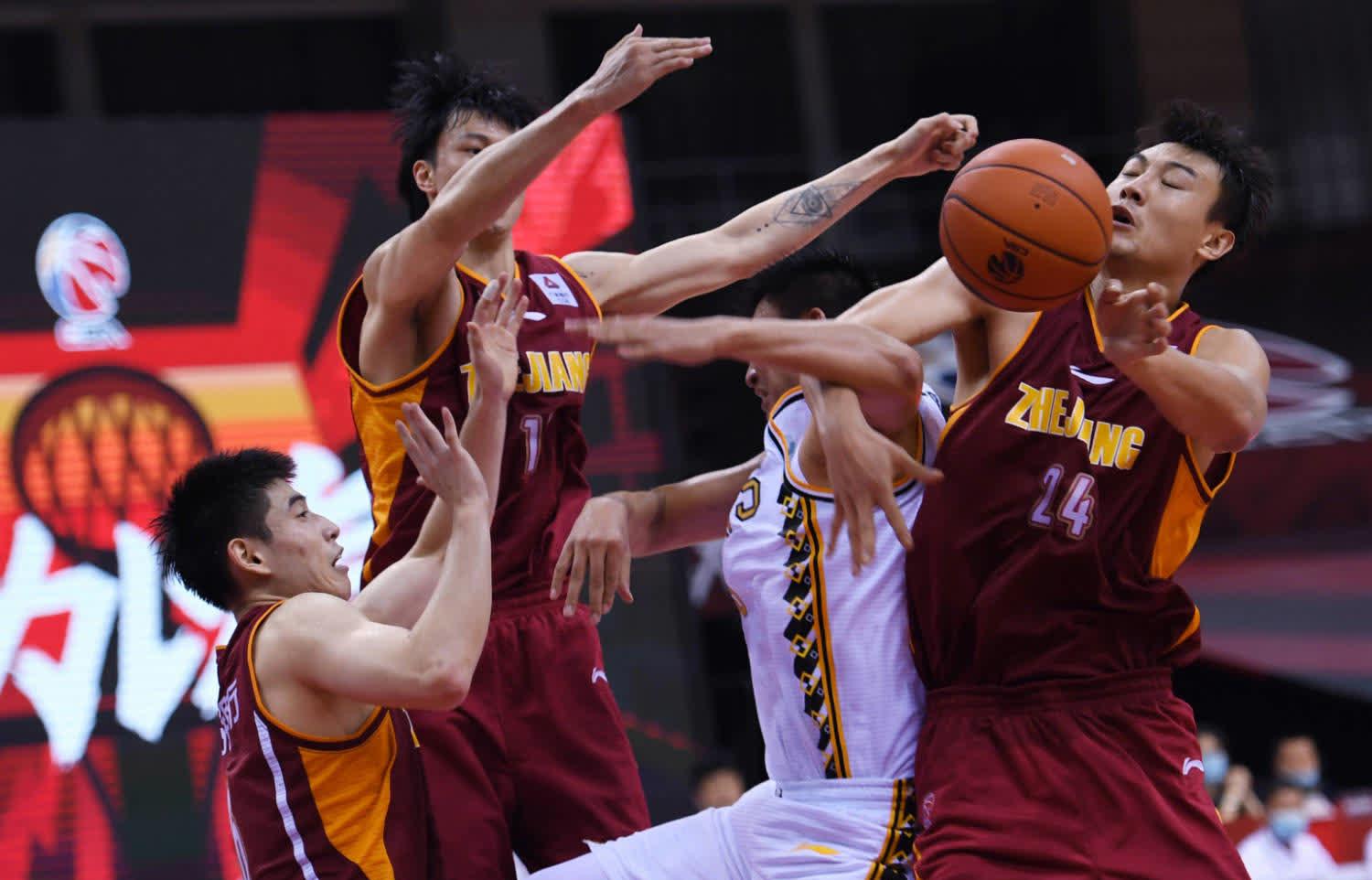 开云体育在线-浙江男篮艰难取胜,实力有所增强的简单介绍