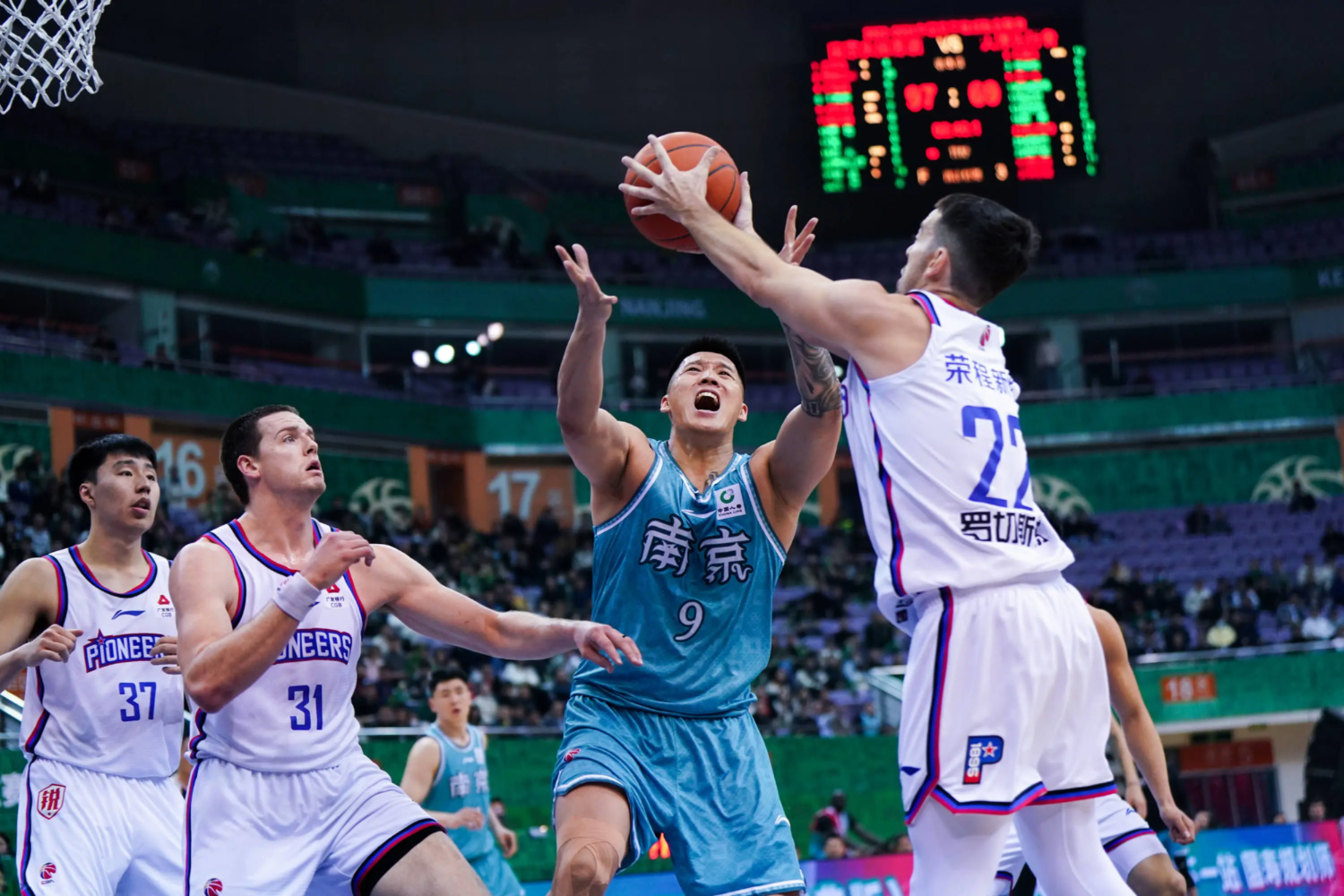 包含天津队主场比赛擒下对手,球员拼尽全力展现实力的词条 包含天津队主场比赛擒下对手,球员拼尽全力展现实力的词条