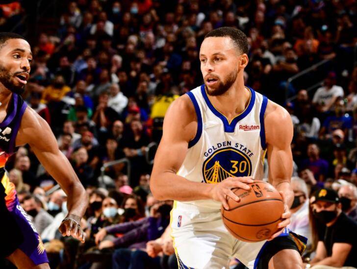 克莱城主场大胜,球队士气大增 克莱城主场大胜,球队士气大增