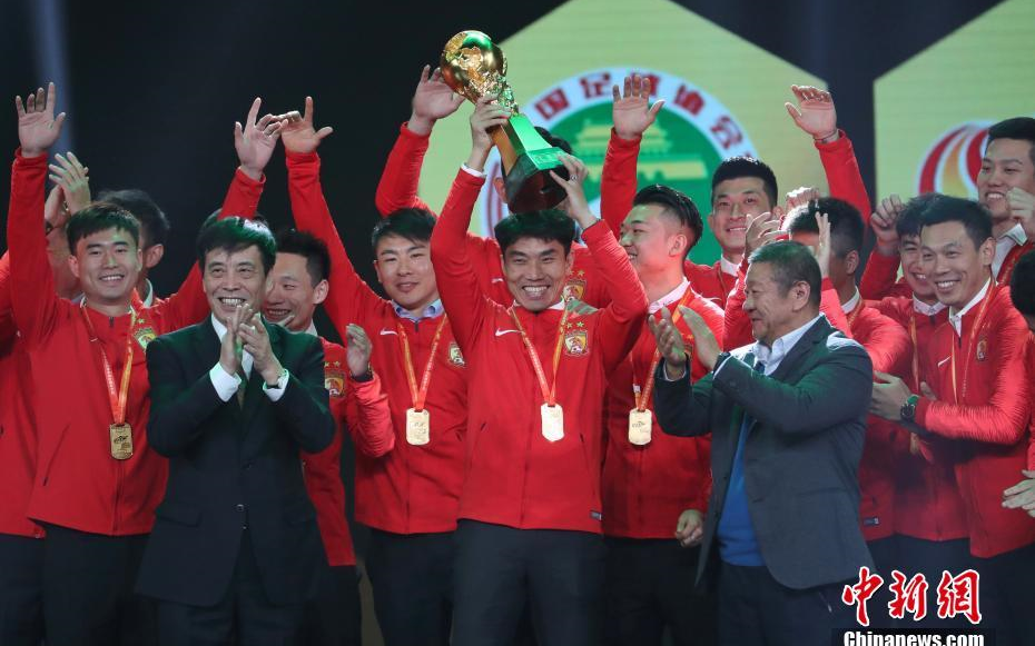 江苏队在洲际足球盛典中开启新篇章！