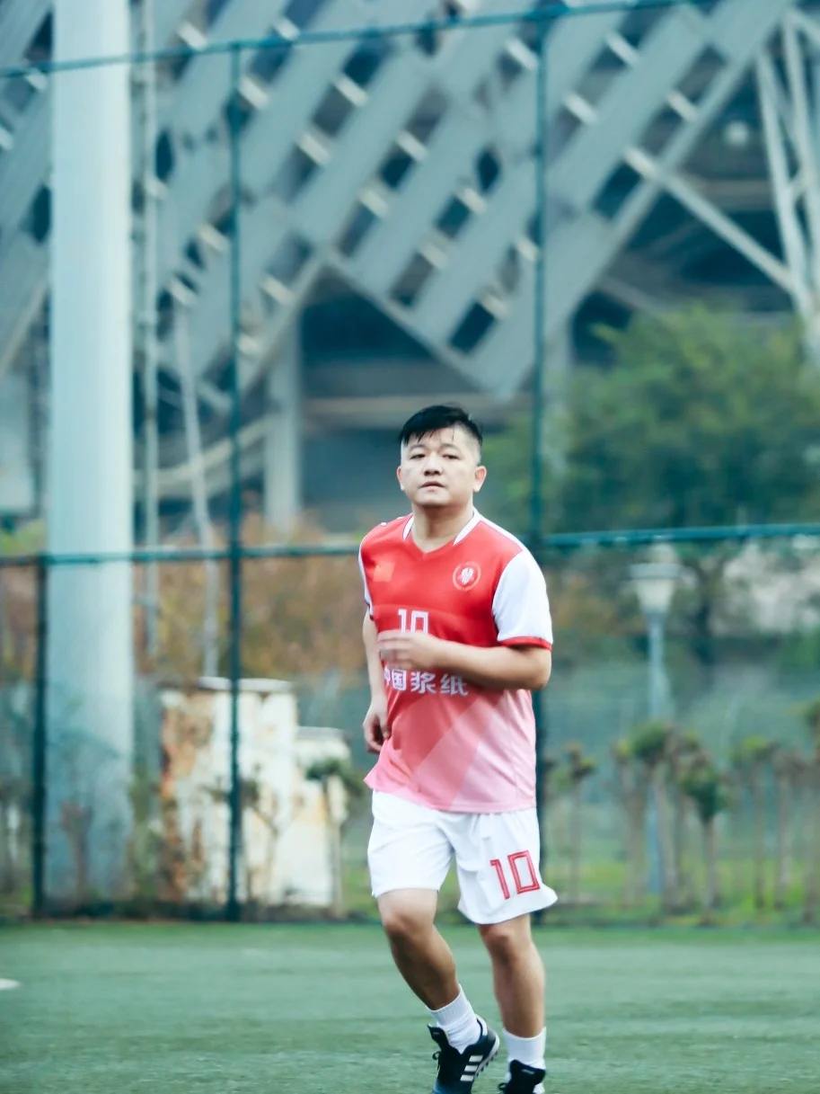 开云体育官方网站-雄鹿队后卫康复复出,重返球场展现强大实力