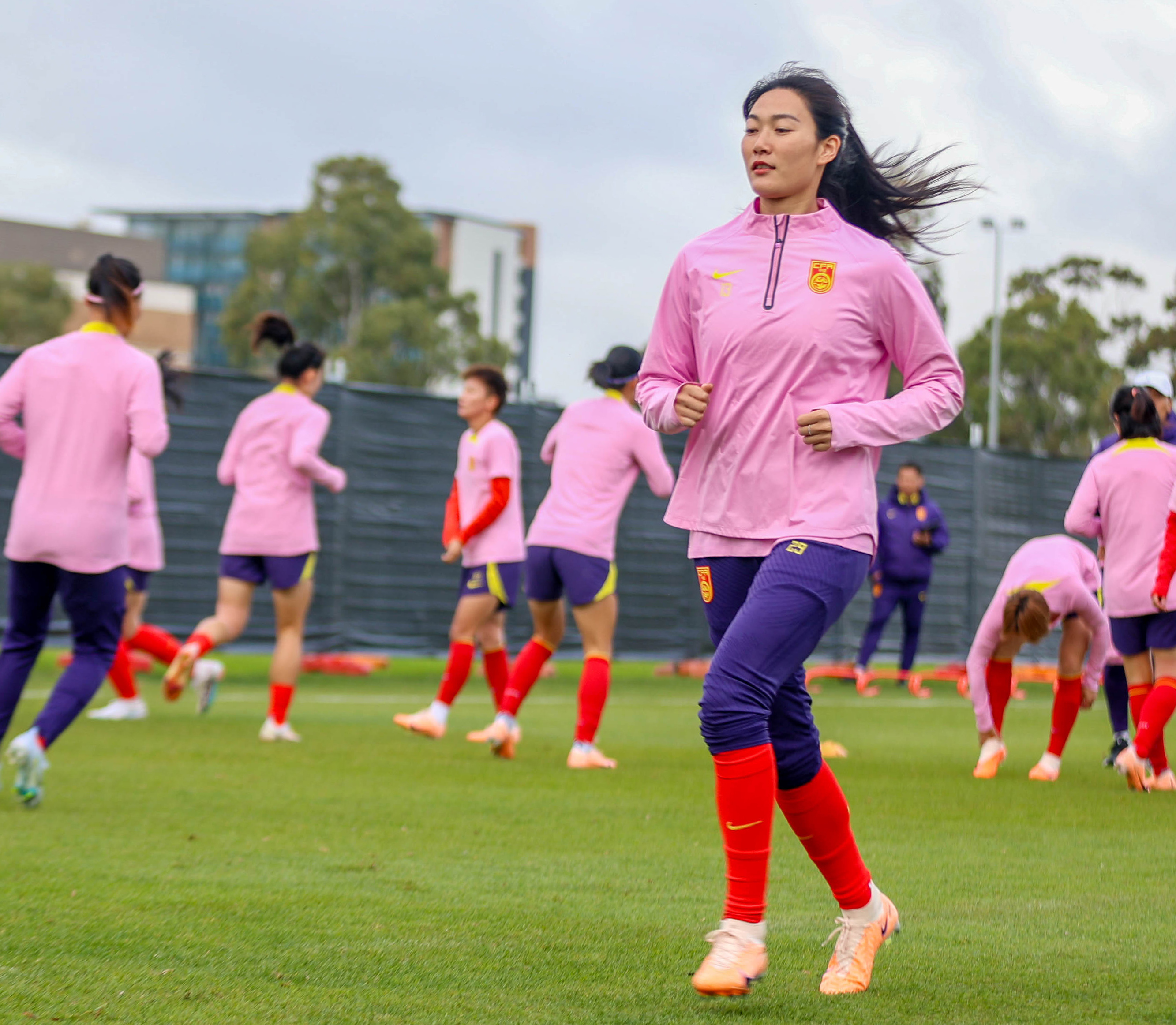国际赛场上,女足选手频频上演精彩对决的简单介绍 国际赛场上,女足选手频频上演精彩对决的简单介绍