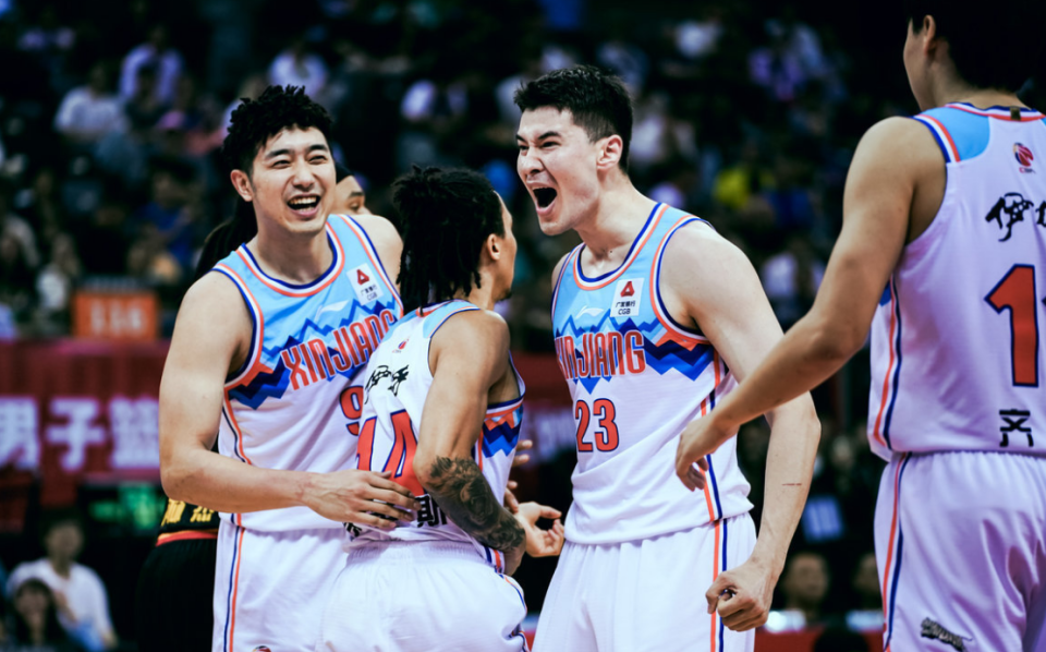 开云官网-球队主力复出,连胜七场,冲击冠军