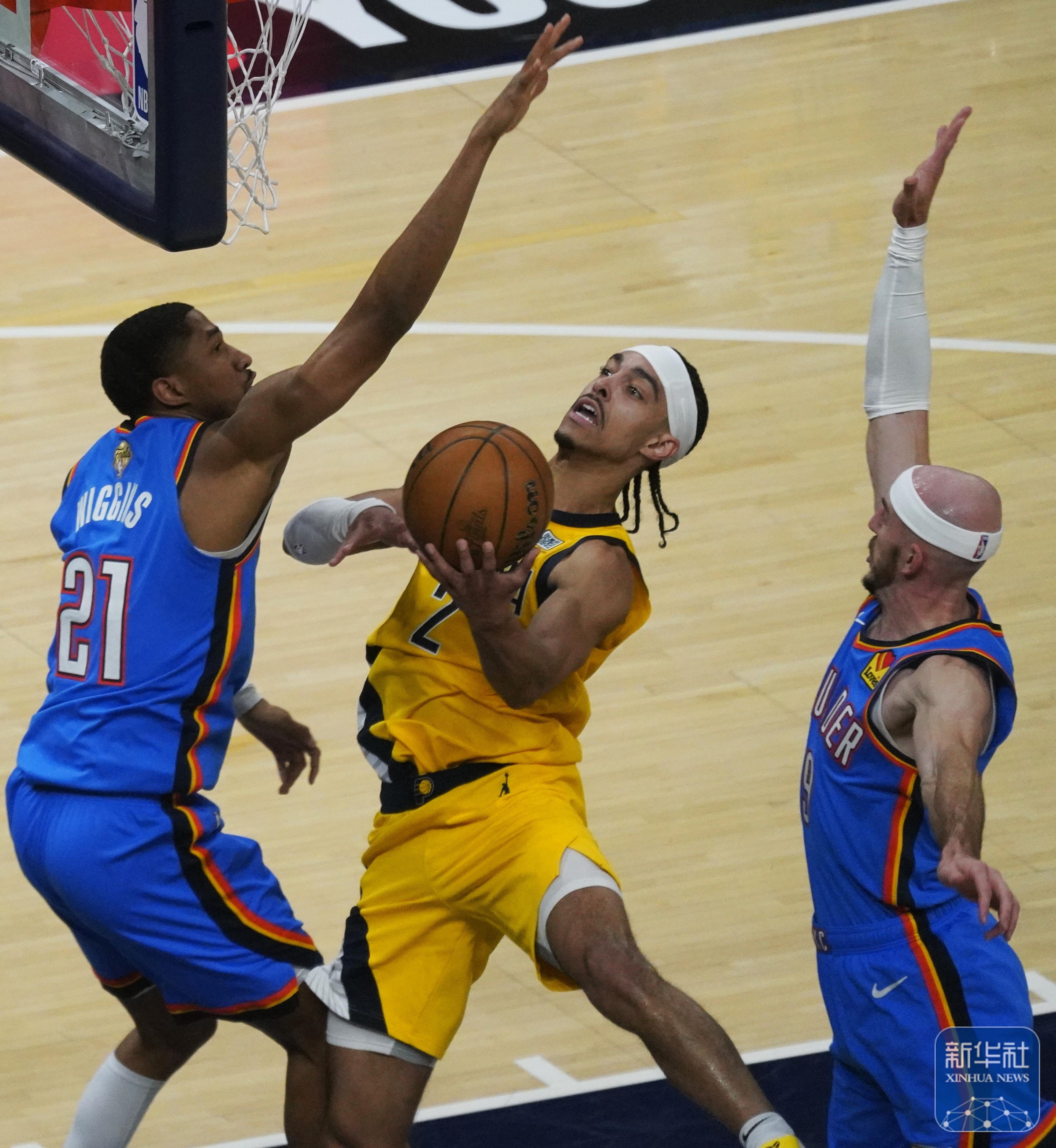 步行者队大比分获胜，晋级到了决赛