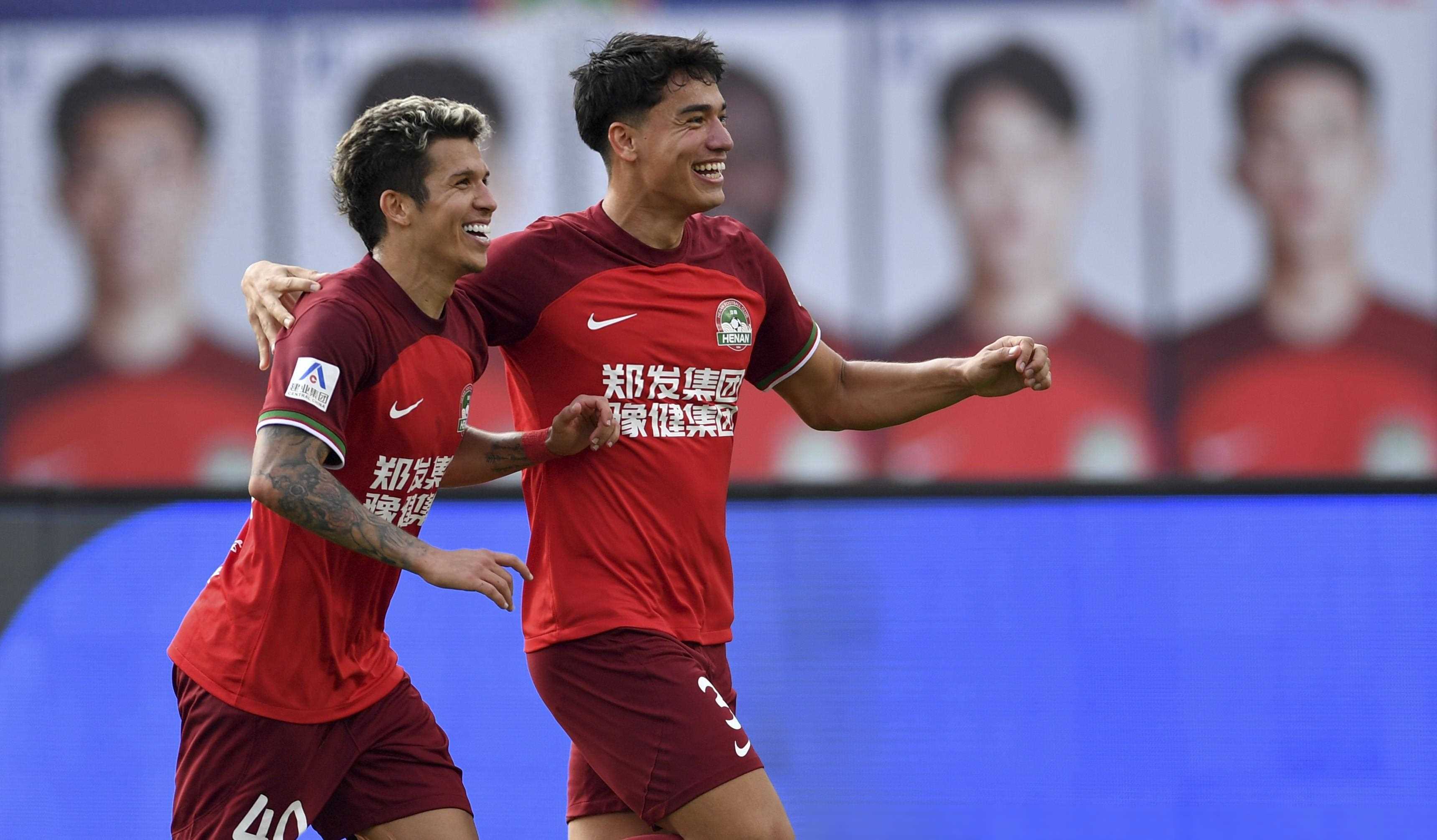 开云体育入口-顶尖足球球队的实力展现引发欢呼