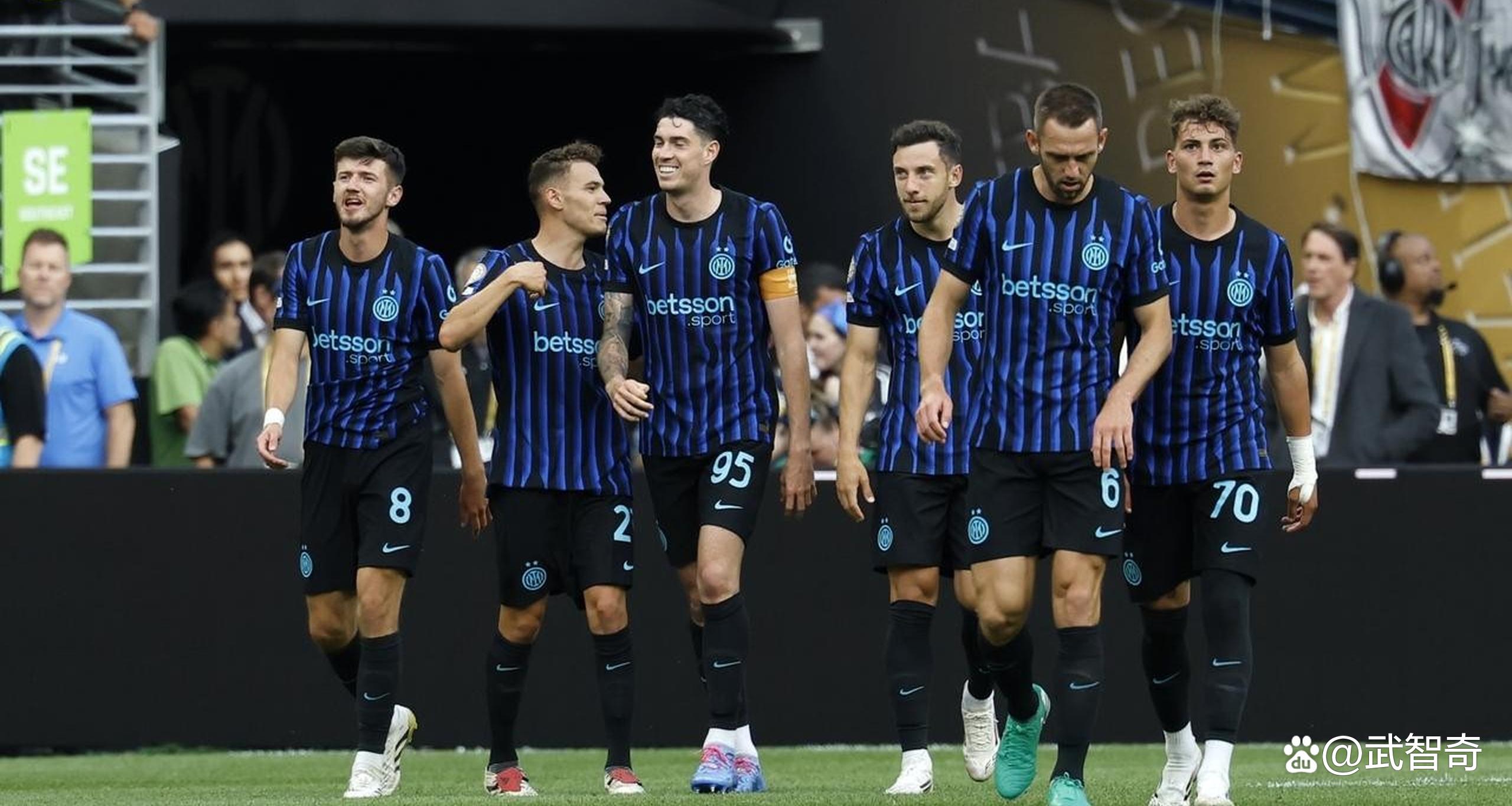 足球舞台上的角逐,谁能笑到最后? 足球舞台上的角逐,谁能笑到最后?