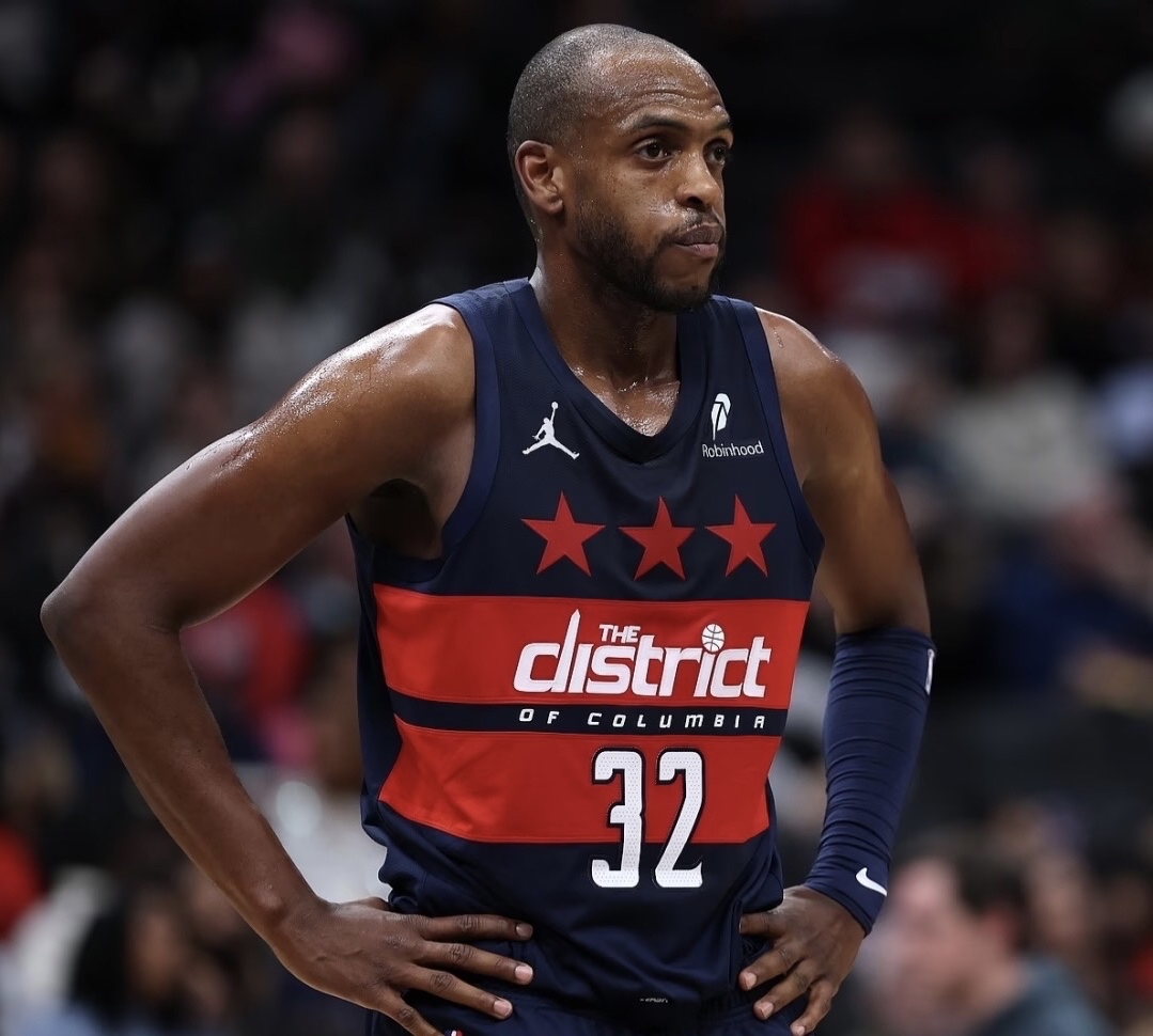 雄鹿遭遇困难，伤病连连令人揪心