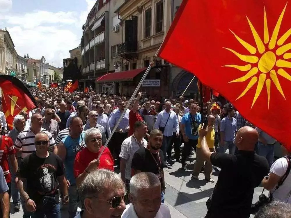 开云体育中国-罗马尼亚与马其顿难分伯仲,踢出惊险平局