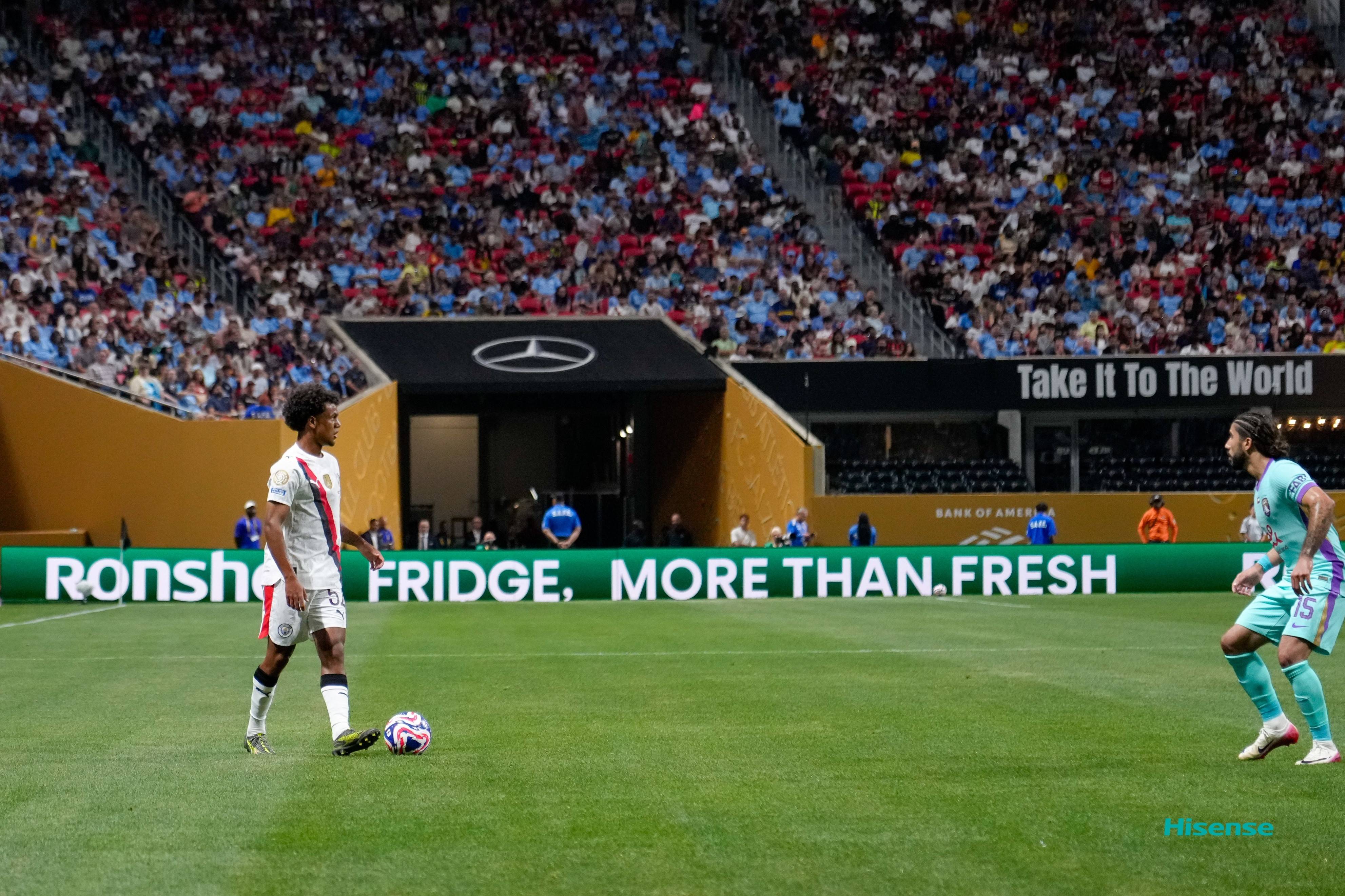 曼城客场大胜桑德兰,继续追赶领头羊 曼城客场大胜桑德兰,继续追赶领头羊