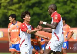 关于贝桑松连胜保持不败,稳居中游的信息 关于贝桑松连胜保持不败,稳居中游的信息