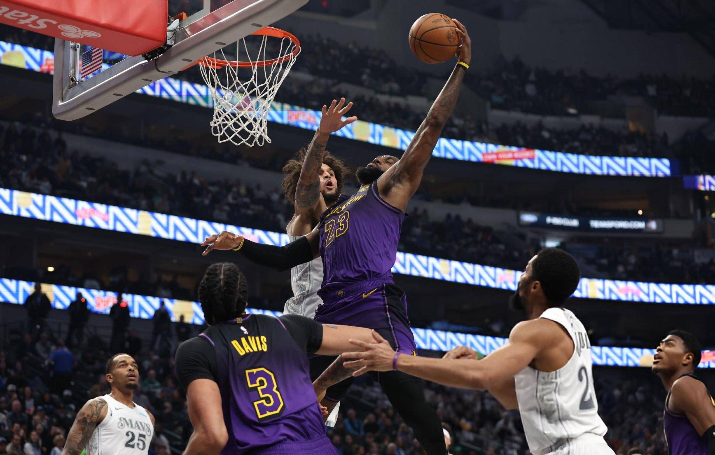 詹姆斯季后赛表现出色，骑士队已进步明显的简单介绍