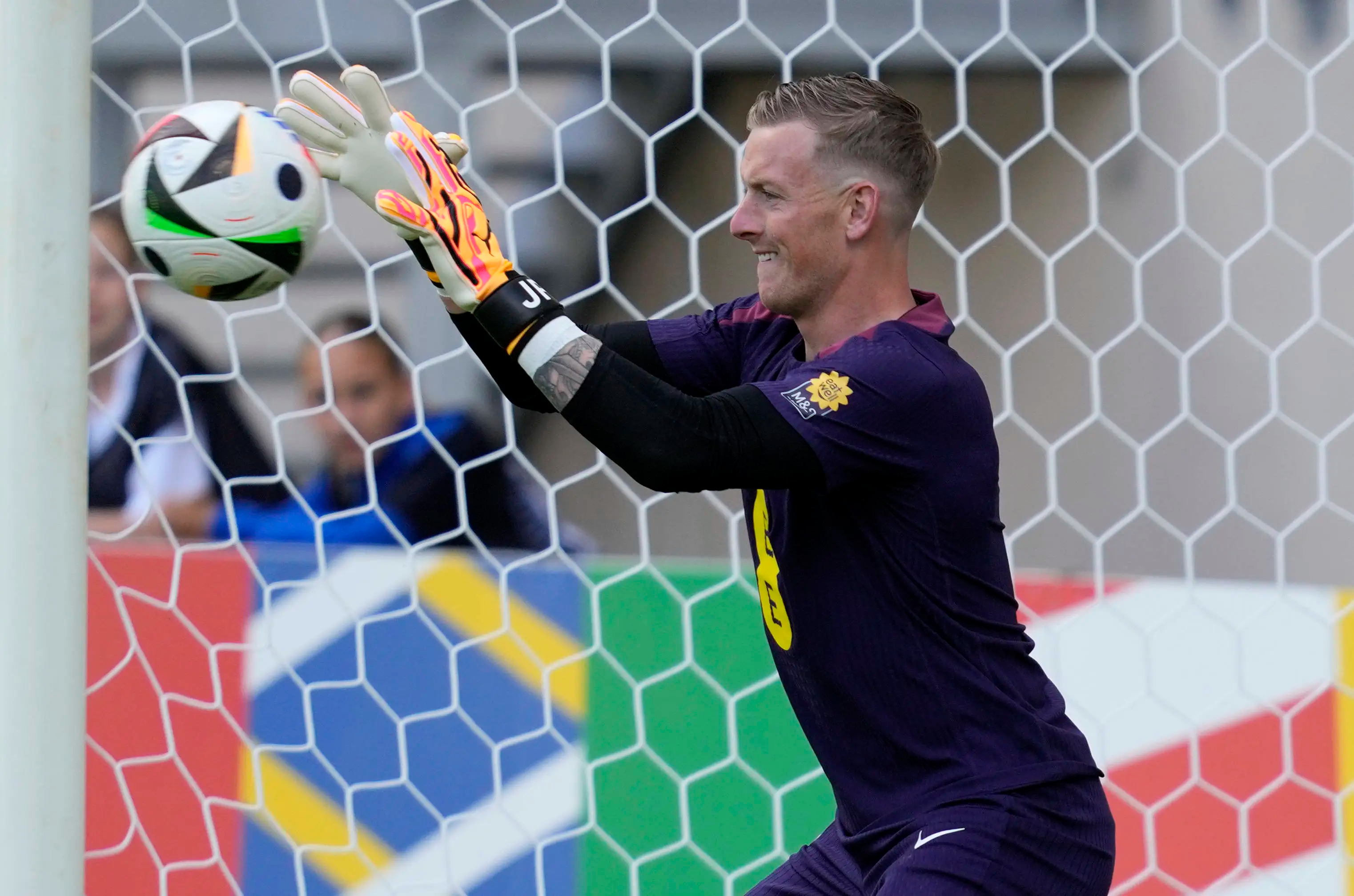 开云体育-英格兰逆袭波兰,成功杀入欧洲杯半决赛