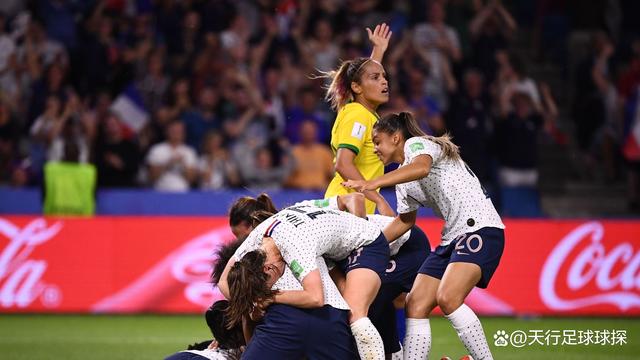 开云体育官方网站-巴西女足世界杯前瞻,球迷关注新一届国家队精神风貌的简单介绍