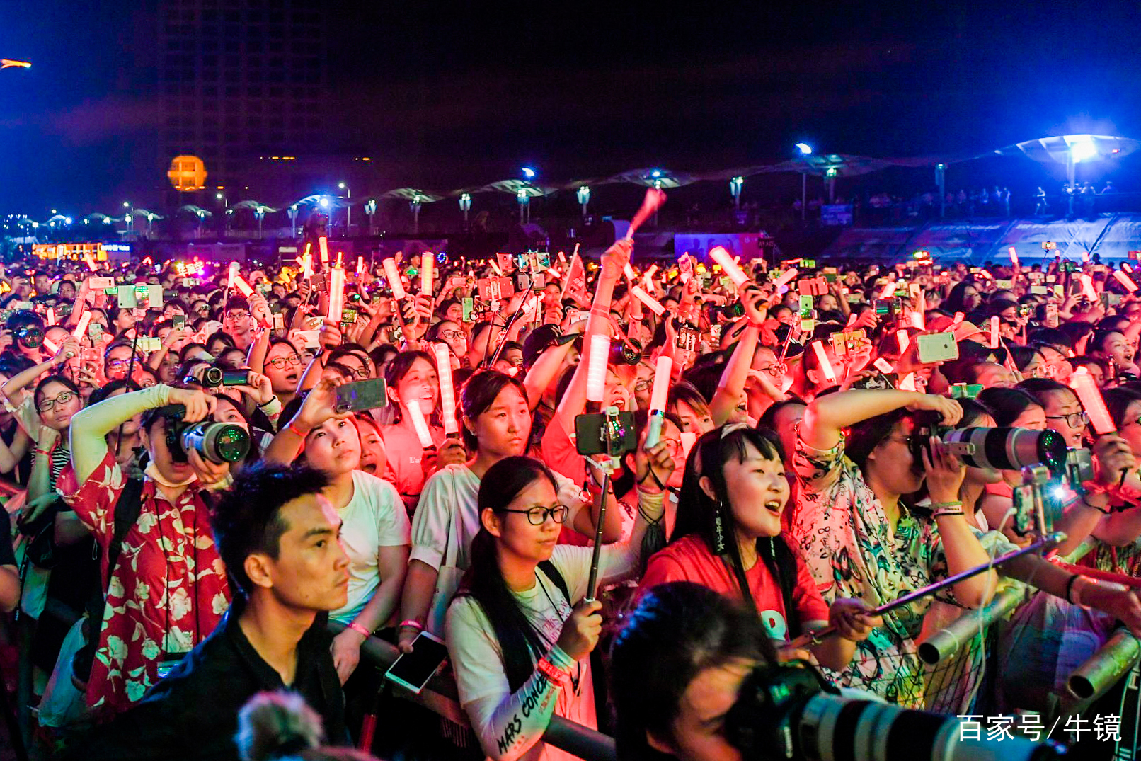 开云体育官方网站-包含KT血洗DFM,Lehends极限生还后反打顶尖较量全球总决赛,让粉丝疯狂欢呼的词条