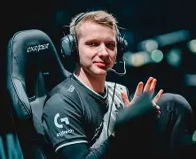 开云下载-C9力克100T,Jankos打出惊人五杀宿敌对决成都决赛之夜,技惊四座