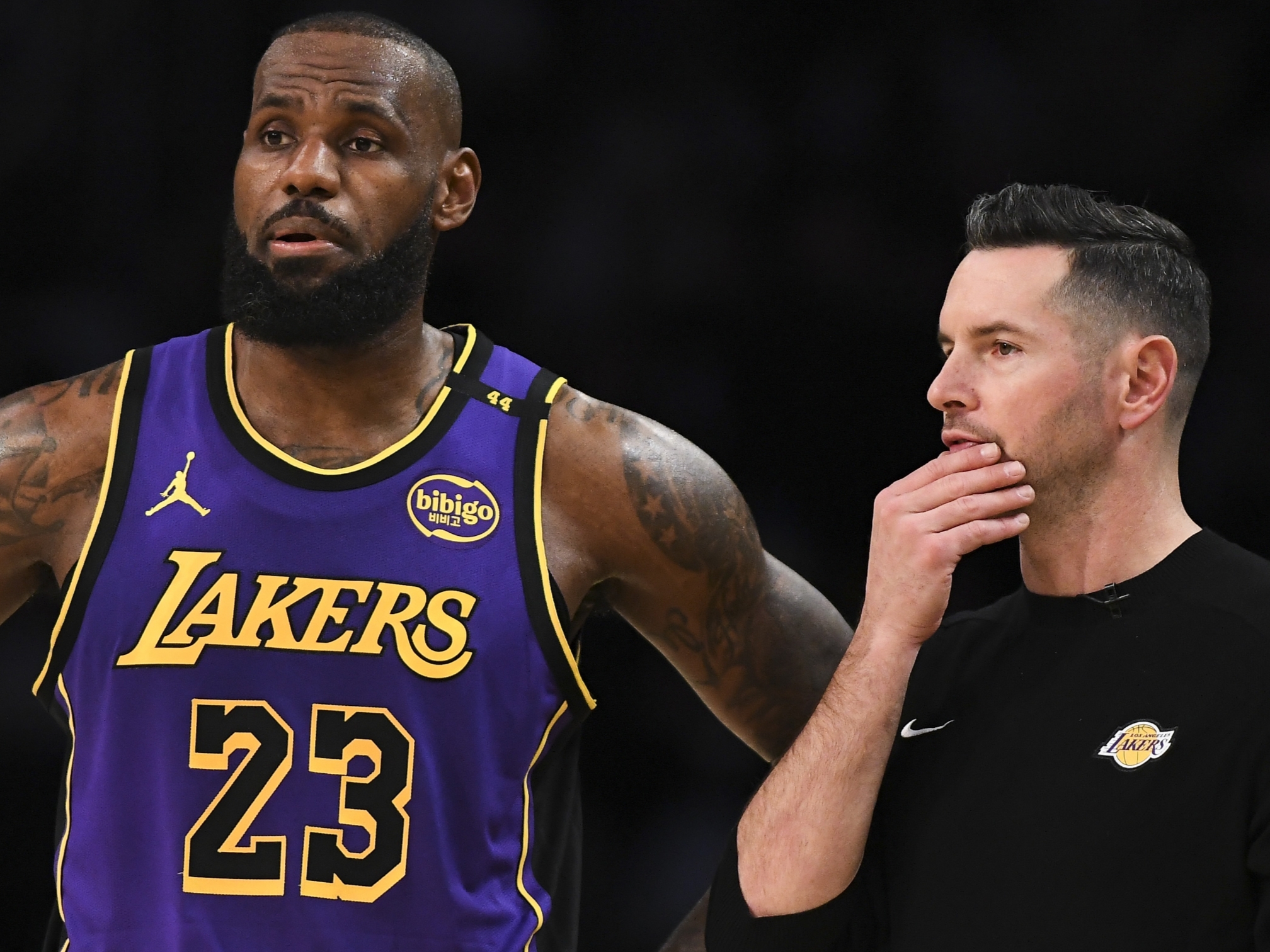 开云体育中国-湖人主场大胜马刺,继续领先西部