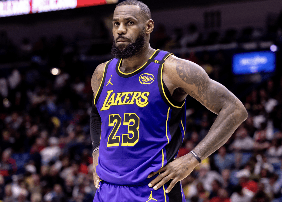 湖人不敌开拓者,詹皇表现低迷 湖人不敌开拓者,詹皇表现低迷