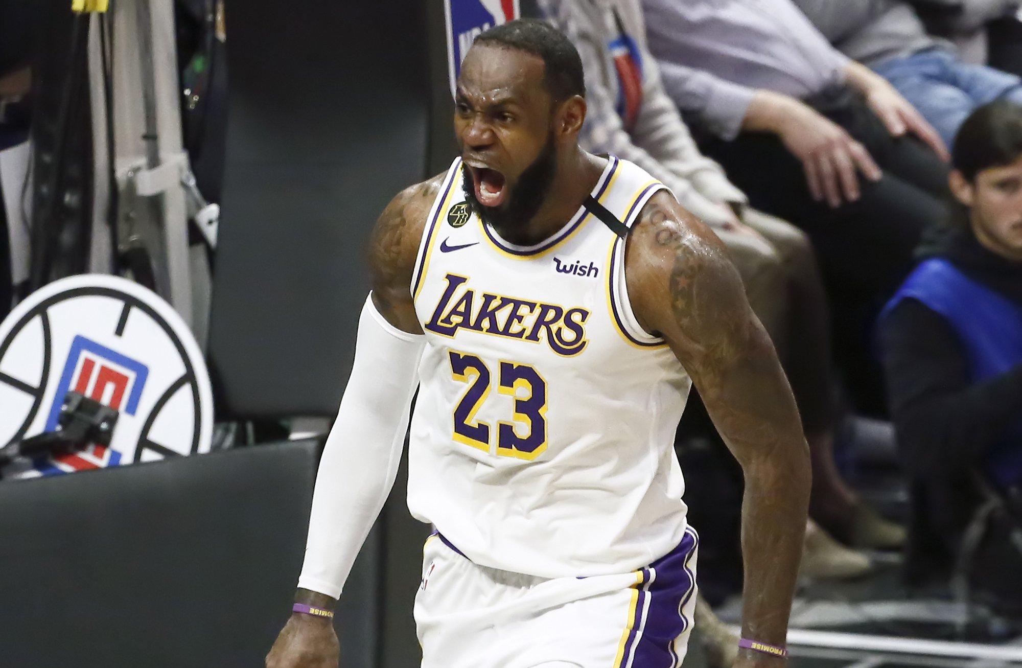 包含雄鹿负公牛,遭遇三连败的词条 包含雄鹿负公牛,遭遇三连败的词条