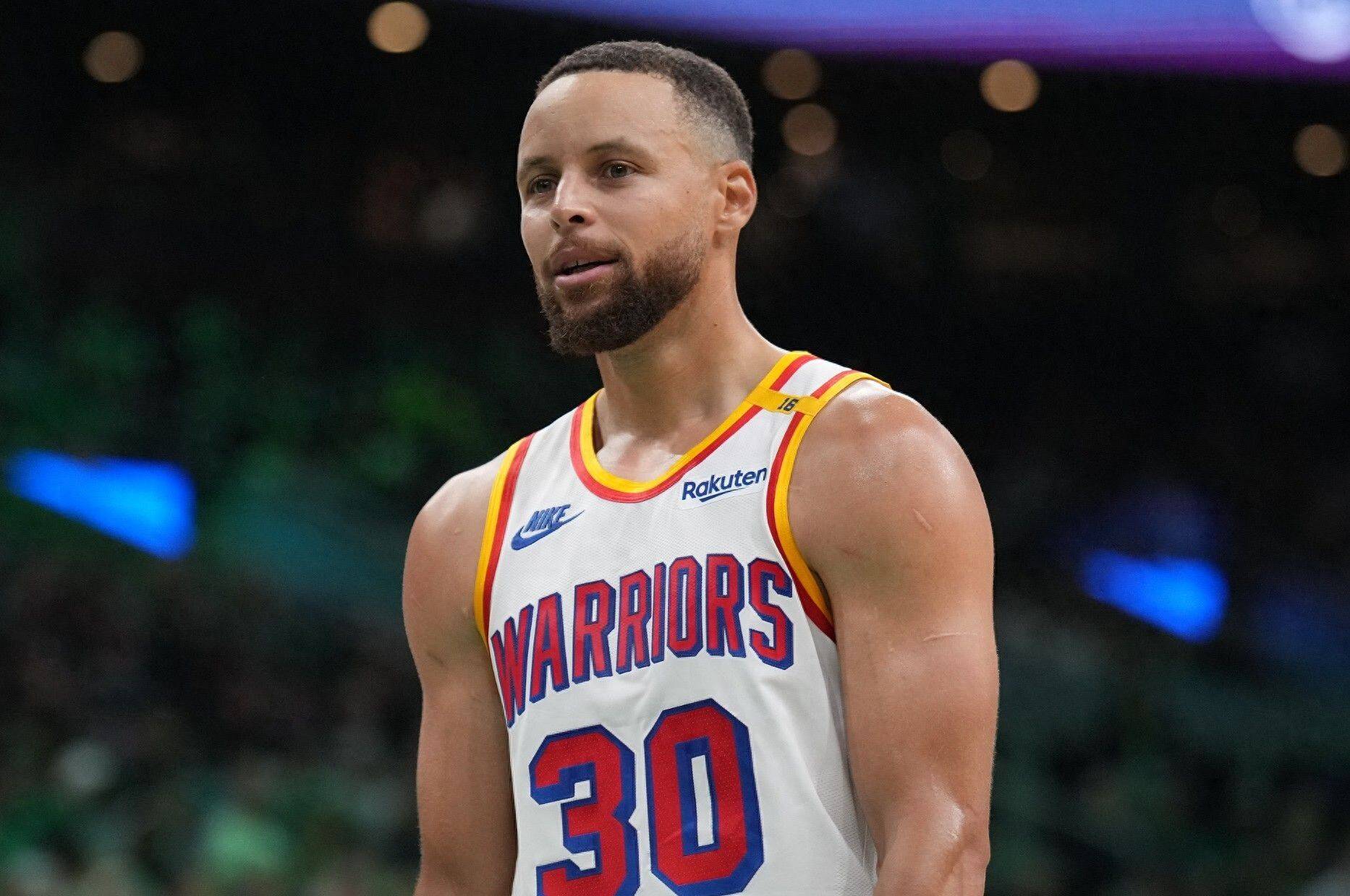 勇士击败篮网,保持不败势头 勇士击败篮网,保持不败势头