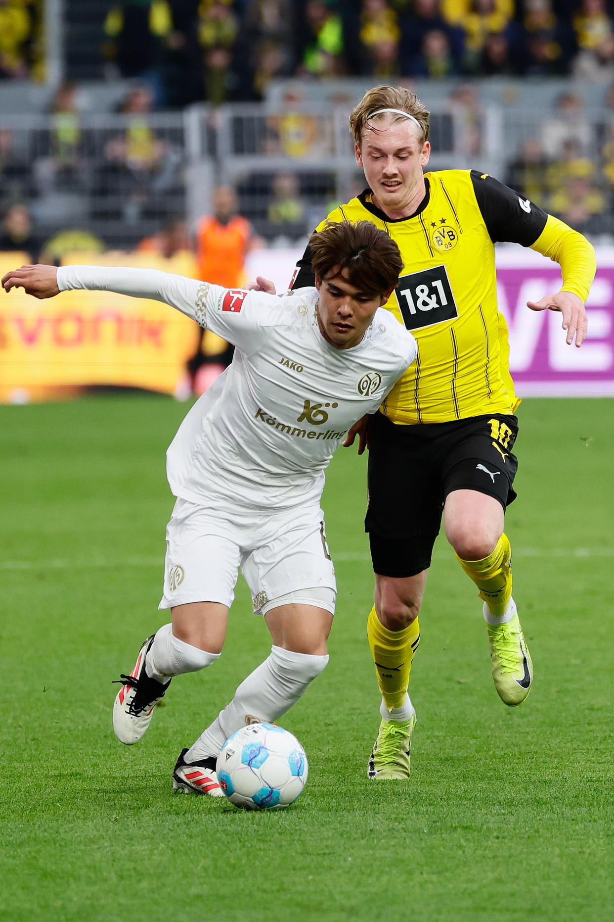 开云体育入口-关于美因茨球员全力以赴取得宝贵3分的信息