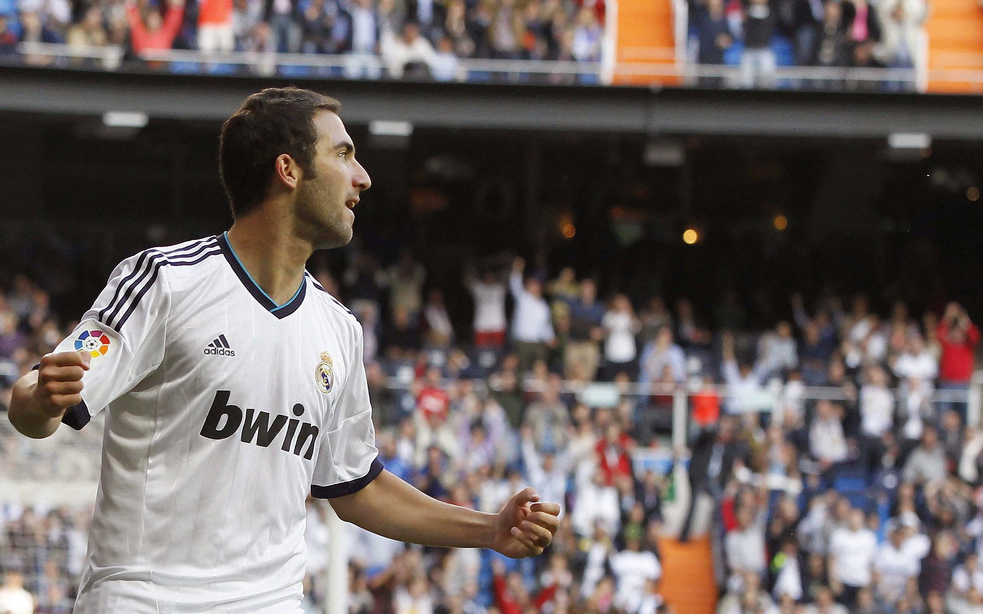 大洋彼岸的生涯之夜，当凯尔特人遇见新疆，德罗赞如何点燃全场？