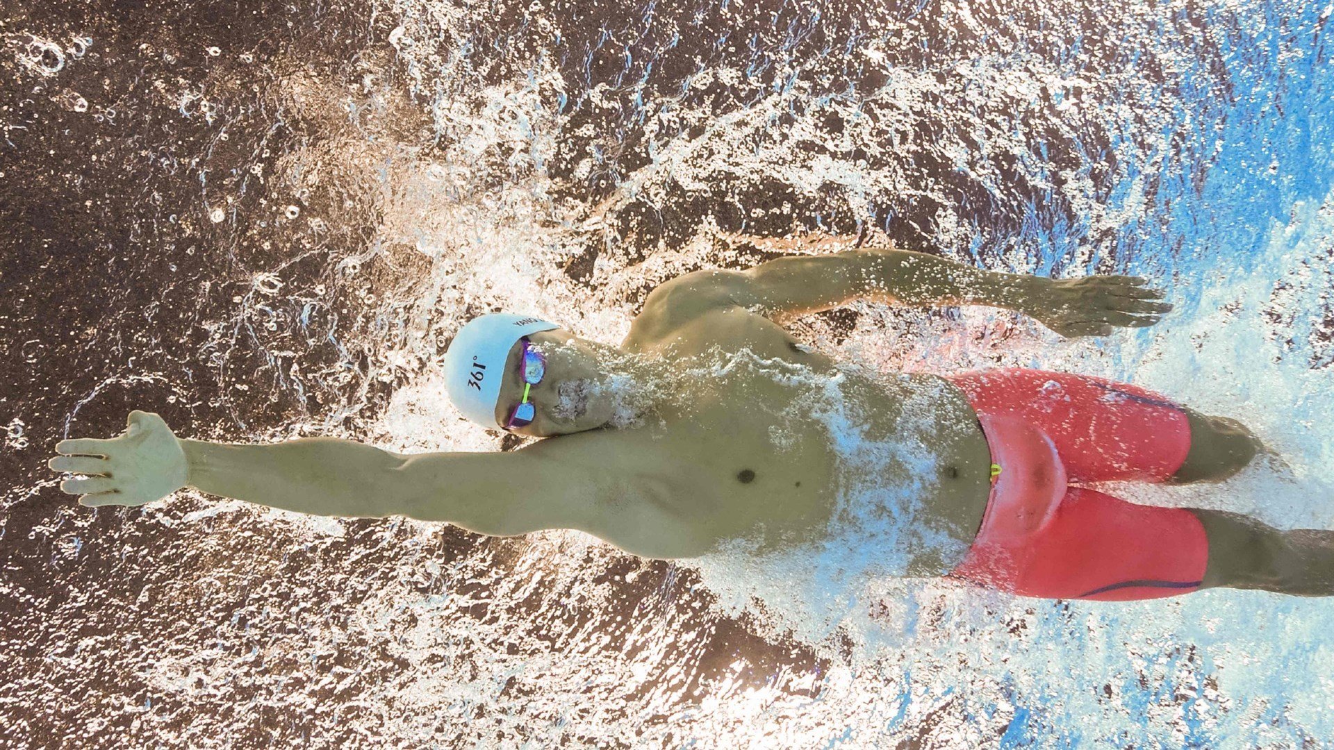 穿越半场的教科书，36岁京多安用90分钟书写绿茵终极答案