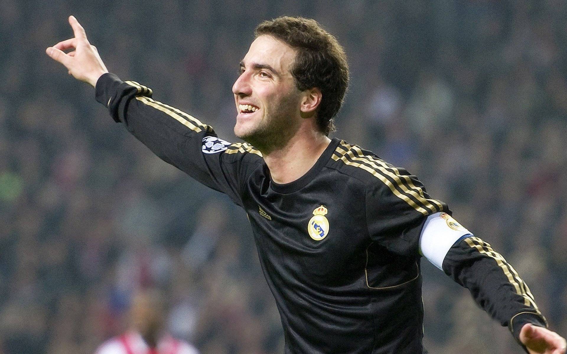 战术棋盘上的帽子戏法,当英超争冠的窒息感投射进NBA的奇才时刻